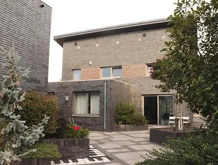 Luxe Era Studio's
