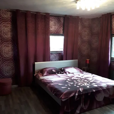 Luxe Era Studio's Apartment