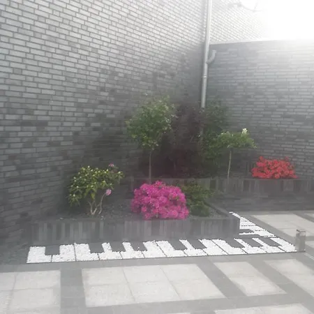 Luxe Era Studio's Apartman