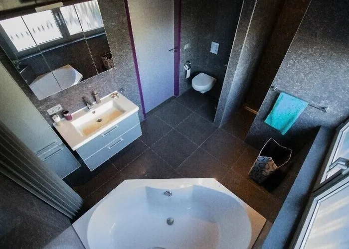 Apartment Luxe Gastenverblijf Era Studio'S